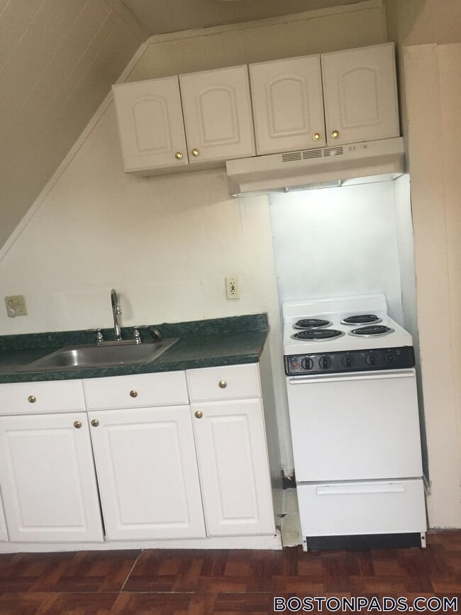393 Adams St