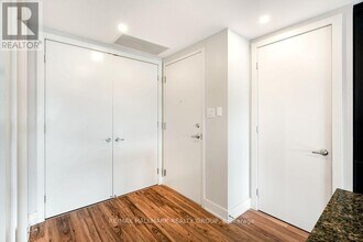 131-131 Holland Ave in Ottawa, ON - Building Photo - Building Photo