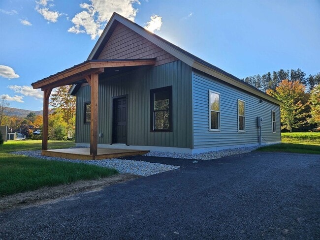 24 Steele Dr
