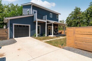 1102 1/2 Tillery St in Austin, TX - Building Photo