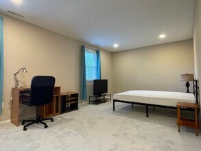 10540 Assembly Dr in Fairfax, VA - Building Photo - Building Photo