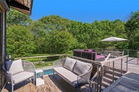 8 Royal Oak Way in Montauk, NY - Building Photo - Building Photo