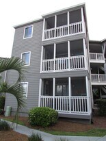 10174 Beach Dr SW in Calabash, NC - Building Photo