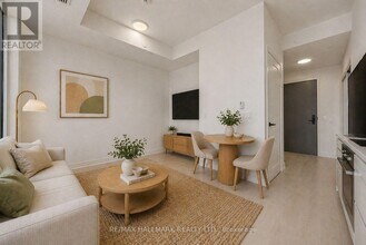 308 Jarvis St in Toronto, ON - Building Photo - Building Photo