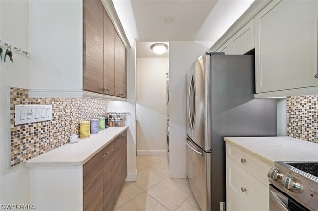 property at 601 Seaview Ct