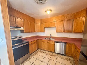 327 Leona Dr in Denver, CO - Building Photo - Building Photo