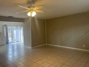 7928 Kimberly Blvd in North Lauderdale, FL - Building Photo - Building Photo