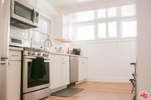 property at 901 N Orange Grove Ave