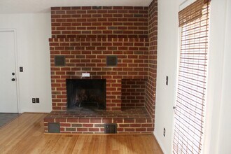 1030 Blue Ridge Dr in Harrisonburg, VA - Building Photo - Building Photo