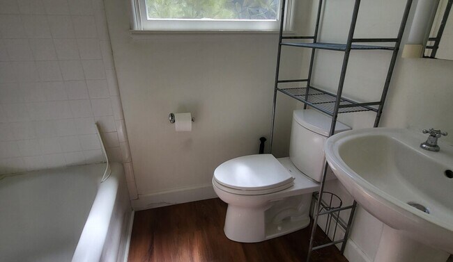2463 Hilgard Ave in Berkeley, CA - Building Photo - Building Photo
