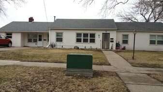 1215 Webster St in Fairmont, MN - Building Photo