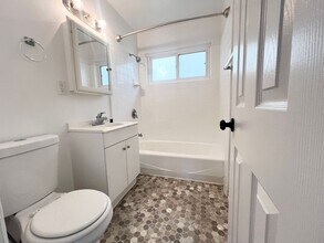 2244 1/2 Grand Ave-Unit -2244 1/2 in San Diego, CA - Building Photo - Building Photo