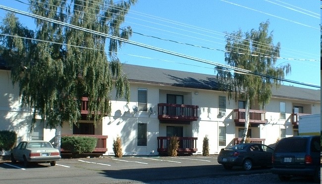 Golden Sands Apartments in Goldendale, WA - Building Photo - Building Photo