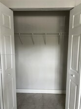 10373 NW 8th St, Unit 103 in Pembroke Pines, FL - Foto de edificio - Building Photo