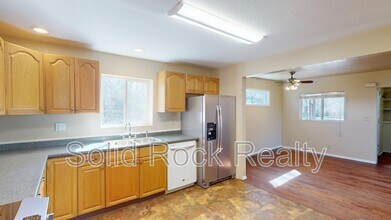 212 Karr Rd in Colorado Springs, CO - Building Photo - Building Photo