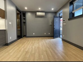 314 Sumpter St, Unit 1A in Brooklyn, NY - Building Photo - Building Photo
