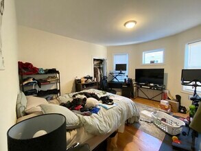 107 Buttonwood St in Boston, MA - Building Photo - Building Photo