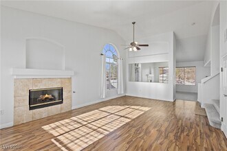 9475 S Soloshine St in Las Vegas, NV - Building Photo - Building Photo