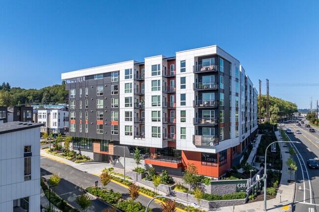 Cru at Willows 124 in Redmond, WA - Building Photo - Building Photo