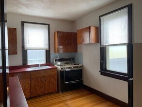 322 W Main St in Mascoutah, IL - Building Photo - Building Photo