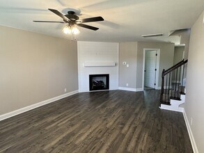 3562 Torrington Ln in Clarksville, TN - Building Photo - Building Photo