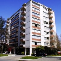 Shannon Tower in Vancouver, BC - Building Photo