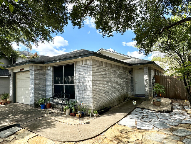 property at 8957 Taline Cir
