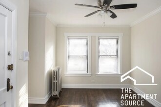 1056 W Lill Ave, Unit 1 in Chicago, IL - Foto de edificio - Building Photo