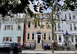 21 Hancock Ave in Jersey City, NJ - Building Photo