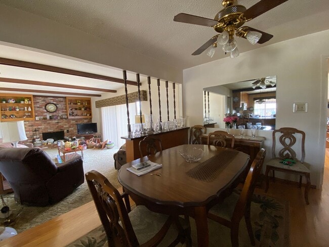 325 Zola Ave in Roseville, CA - Building Photo - Building Photo