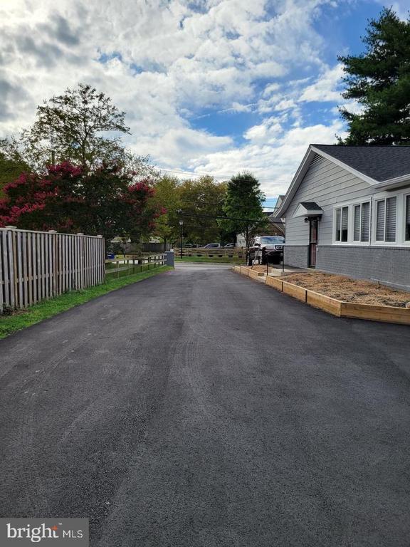 9145 Old Scaggsville Rd in Laurel, MD - Building Photo - Building Photo