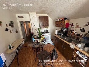 823 Yout St, Unit Upper in Racine, WI - Building Photo - Building Photo
