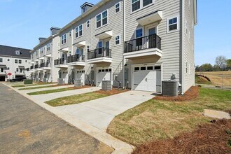 Groves in Charlotte, NC - Building Photo - Building Photo