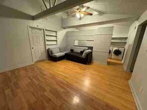 21401 W Hammond Dr in Porter, TX - Building Photo - Building Photo
