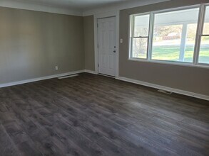 7995 Stony Creek Rd, Unit #1 in Ypsilanti, MI - Building Photo - Building Photo