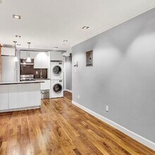 113 Mulberry St in New York, NY - Building Photo - Building Photo