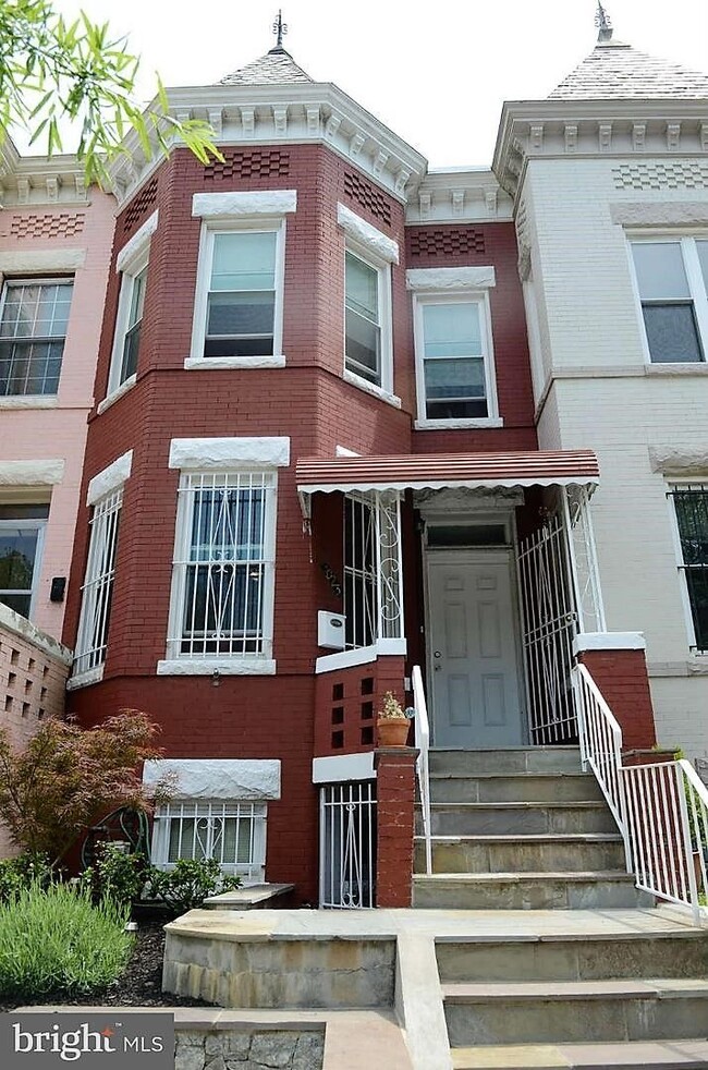 3025 11th St NW in Washington, DC - Building Photo - Building Photo