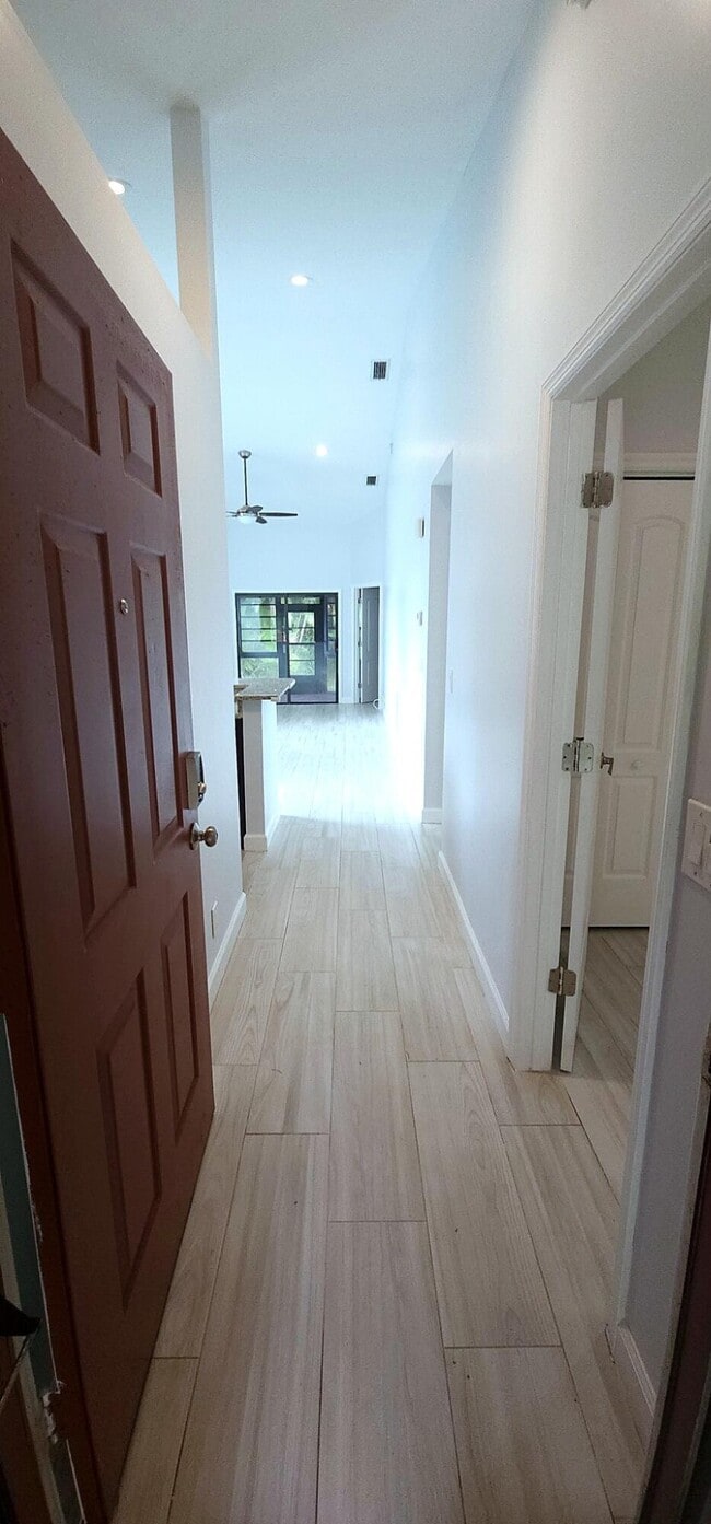 property at 3784 Collinwood Ln