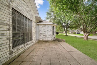 1242 Hunter Wood Dr in League City, TX - Building Photo - Building Photo