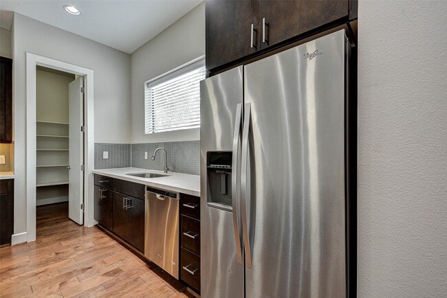 property at 607 Sydnor St