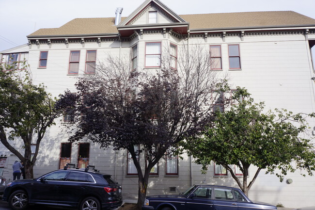 4040-4044 18th St in San Francisco, CA - Building Photo - Building Photo