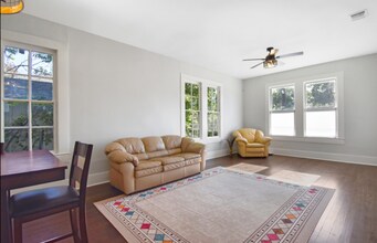 823 N Palmetto Ave in San Antonio, TX - Building Photo - Building Photo