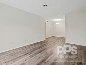 737 Boggs Rd in Mableton, GA - Building Photo - Building Photo