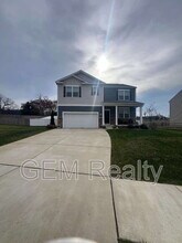 7404 Jake Ct in Fredericksburg, VA - Foto de edificio - Building Photo