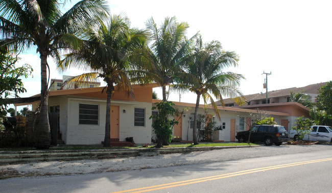 3260 NE 12th St in Pompano Beach, FL - Building Photo - Building Photo