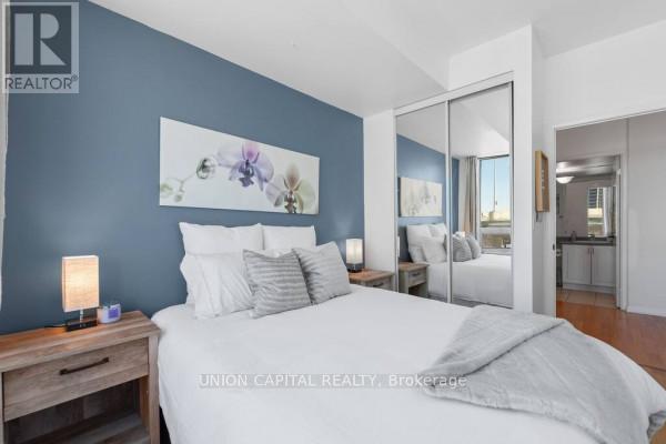 231-231 Fort York Blvd