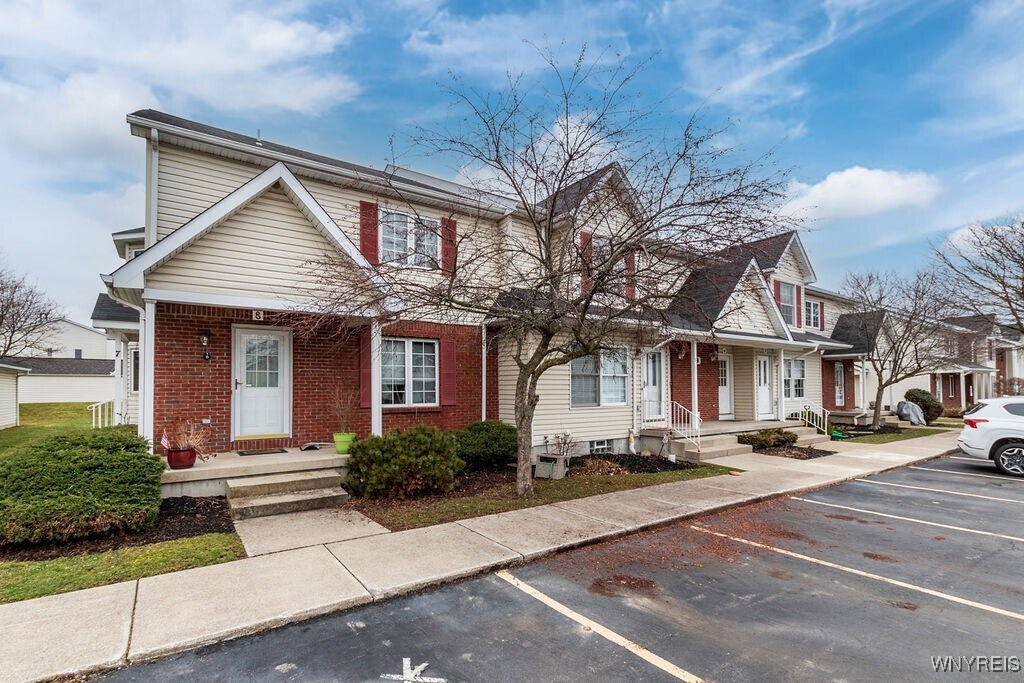 9 Keph Dr in Amherst, NY - Building Photo