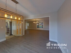 8637 Leighton Dr in Tampa, FL - Building Photo - Building Photo