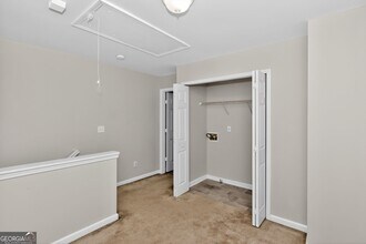 837 Crestwell Cir in Atlanta, GA - Building Photo - Building Photo