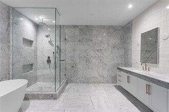 3015 S Ysabella Ave in Tampa, FL - Foto de edificio - Building Photo